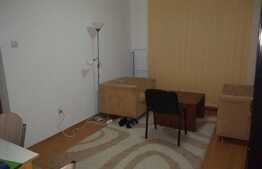 Apartament 3 camere, semidecomandat, 48 mp, etaj intermediar, zona Big