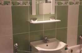 Garsoniera de 36 mp, loc de parcare! Zona strazii Florilor!