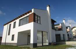 Casa de vanzare, 165 mp, teren 620 mp, zona linistita de case