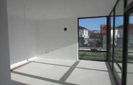 Casa de vanzare, 165 mp, teren 620 mp, zona linistita de case