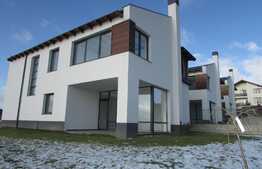 Casa de vanzare, 165 mp, teren 415 mp, zona linistita de case