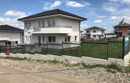 Casa de vanzare, 120 mp, teren 450 mp, zona linistita de case