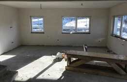 Casa de vanzare, 120 mp, teren 450 mp, zona linistita de case