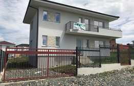 Casa de vanzare, 120 mp, teren 450 mp, zona linistita de case