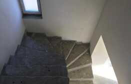 Casa de vanzare, 120 mp, teren 450 mp, zona linistita de case