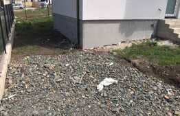 Casa de vanzare, 120 mp, teren 450 mp, zona linistita de case