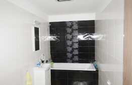 Apartament cu 2 camere, 40 mp, balcon inchis! Parcare! Zona strazii Florilor!