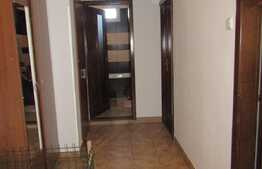 Apartament 2 camere, 50 mp, decomandat, 2 boxe, zona OMV Marasti