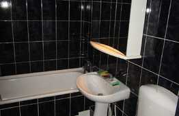 Apartament 2 camere, decomandat, 56 mp, etaj intermediar, zona strazii Lunii