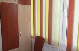 Apartament 2 camere, decomandat, 56 mp, etaj intermediar, zona strazii Lunii