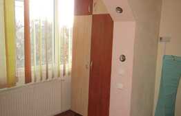 Apartament 2 camere, decomandat, 56 mp, etaj intermediar, zona strazii Lunii