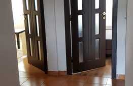 Apartament 3 camere finisat, decomandat, etaj intermediar, zona Big