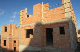 Duplex 120 mp utili, teren de la 300-500 mp.