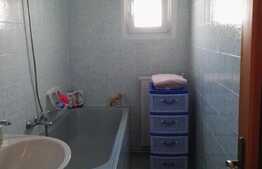 De vanzare apartament 3 camere, 72 mp, etaj intermediar, zona Gradini Manastur