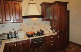 De vanzare apartament pe doua niveluri, 150 mp, zona centrala 