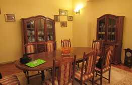 De vanzare apartament pe doua niveluri, 150 mp, zona centrala 