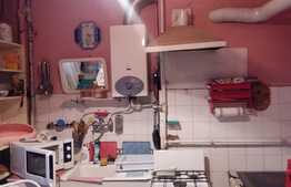 De vanzare 2 camere, 49.24 mp, etaj intermediar, zona Facultatii de Litere