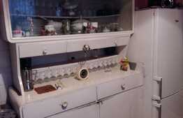 De vanzare 2 camere, 49.24 mp, etaj intermediar, zona Facultatii de Litere