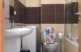 De inchiriat apartament 2 camere, 42mp, parcare, A.C., Complex Viva City