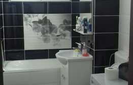 Vanzare 3 camere, 70 mp! Boxa la subsol! Zona strazii Parang!