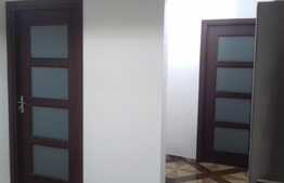 Vanzare 3 camere, 70 mp! Boxa la subsol! Zona strazii Parang!