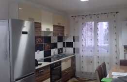 Vanzare 3 camere, 70 mp! Boxa la subsol! Zona strazii Parang!