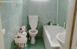 De vanzare apartament 2 camere, 52 mp, decomandat, boxa, zona strazii Horea