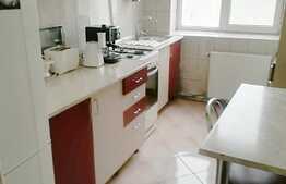 De vanzare apartament 2 camere, 52 mp, decomandat, boxa, zona strazii Horea