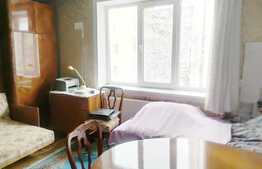 De vanzare apartament 2 camere, 52 mp, decomandat, boxa, zona strazii Horea