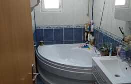 Apartament 3 camere, 75 mp, boxa, zona Podului Calvaria