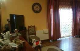 Apartament 2 camere, 76 mp, decomandat, boxa, garaj, zona strazii Eugen Ionesco