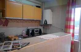 De vanzare apartament 3 camere, 82 mp, zona USAMV