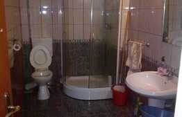 De vanzare apartament 3 camere, 82 mp, zona USAMV