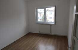 Apartament 3 camere, 65 mp, decomandat, zona strazii Plopilor