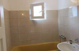 Apartament 3 camere, 65 mp, decomandat, zona strazii Plopilor