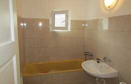 Apartament 3 camere, 65 mp, decomandat, zona strazii Plopilor