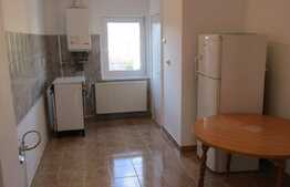 Apartament 3 camere, 65 mp, decomandat, zona strazii Plopilor