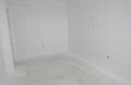 De vanzare apartament 3 camere, 60 mp, semifinisat, zona Terra