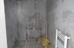 De vanzare apartament 3 camere, 60 mp, semifinisat, zona Terra