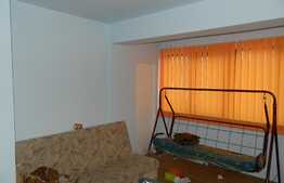 Apartament 4 camere, 100 mp, parcare, zona strazii Cometei