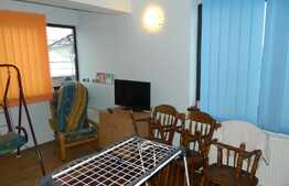 Apartament 4 camere, 100 mp, parcare, zona strazii Cometei