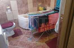 Apartament de inchiriat, 2 camere, 53 mp, zona Napolact