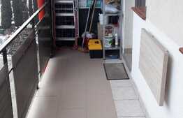 De vanzare 3 camere, 46 mp, garaj, zona Auchan