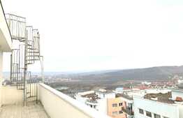 Apartament 3 camere, 77 mp, terasa 55 mp, parcare, zona strazii Alverna