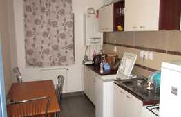 Garsoniera de vanzare de 42.8 mp, parcare cu CF! Zona strazii Florilor!