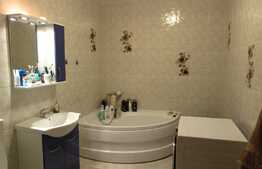 Apartament spatios, 58 mp, mobilat si utilat modern! Zona strazii Florilor!