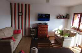 Apartament cu 3 camere, imobil de tip casa, 89 mp, zona strazii Campului