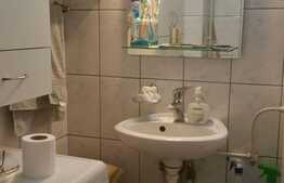 De vanzare apartament 3 camere, 63 mp, zona Piata Zorilor