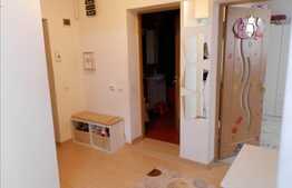 Apartament de vanzare, 3 camere, 77 mp, 2 terase de 21 mp, zona strazii Porii