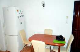 2 camere, decomandate, 50 mp, zona Piata Marasti